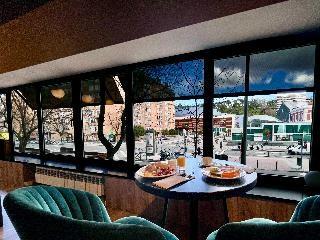 Hotel Acta Madfor