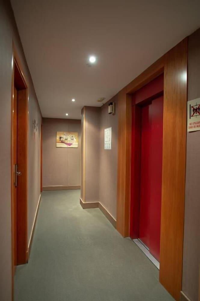 Hotel Villa De Barajas