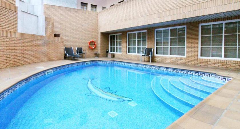 Apartahotel Los Girasoles