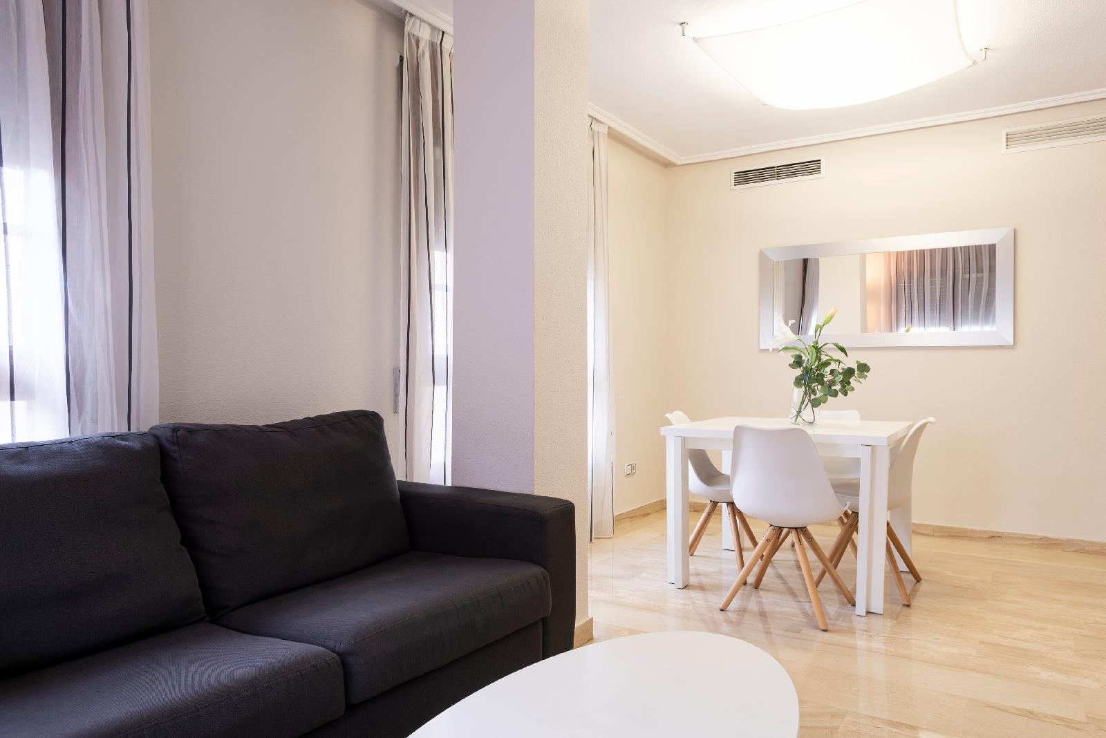 Apartahotel Los Girasoles