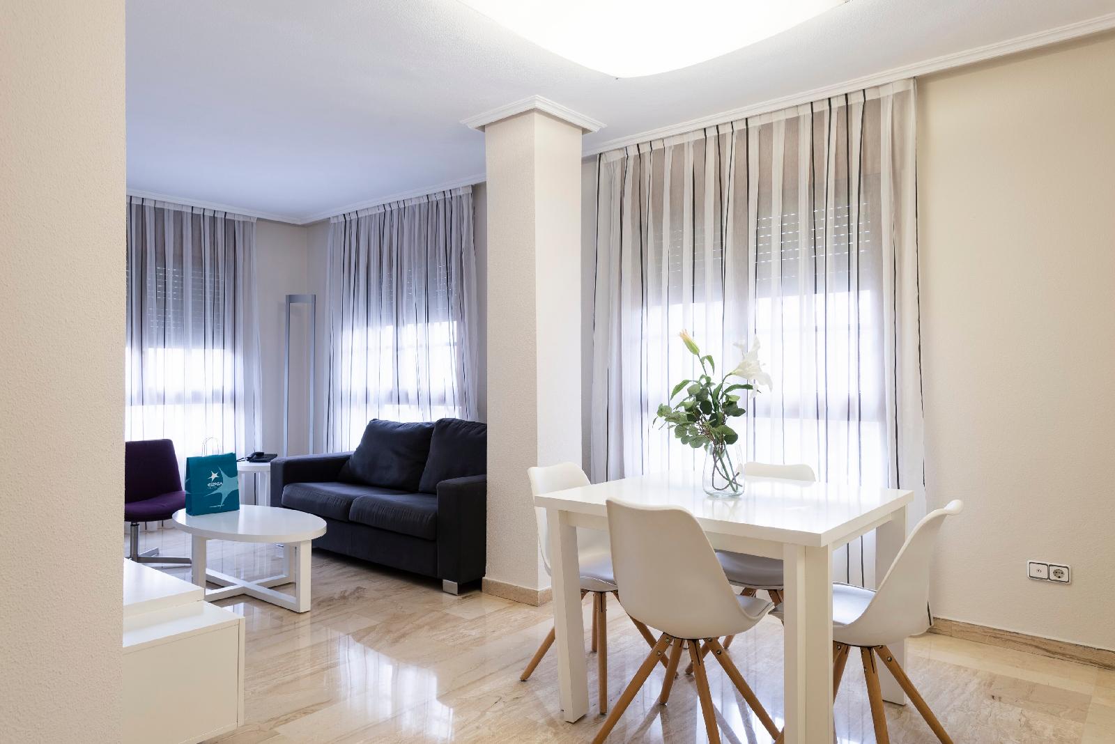 Apartahotel Los Girasoles