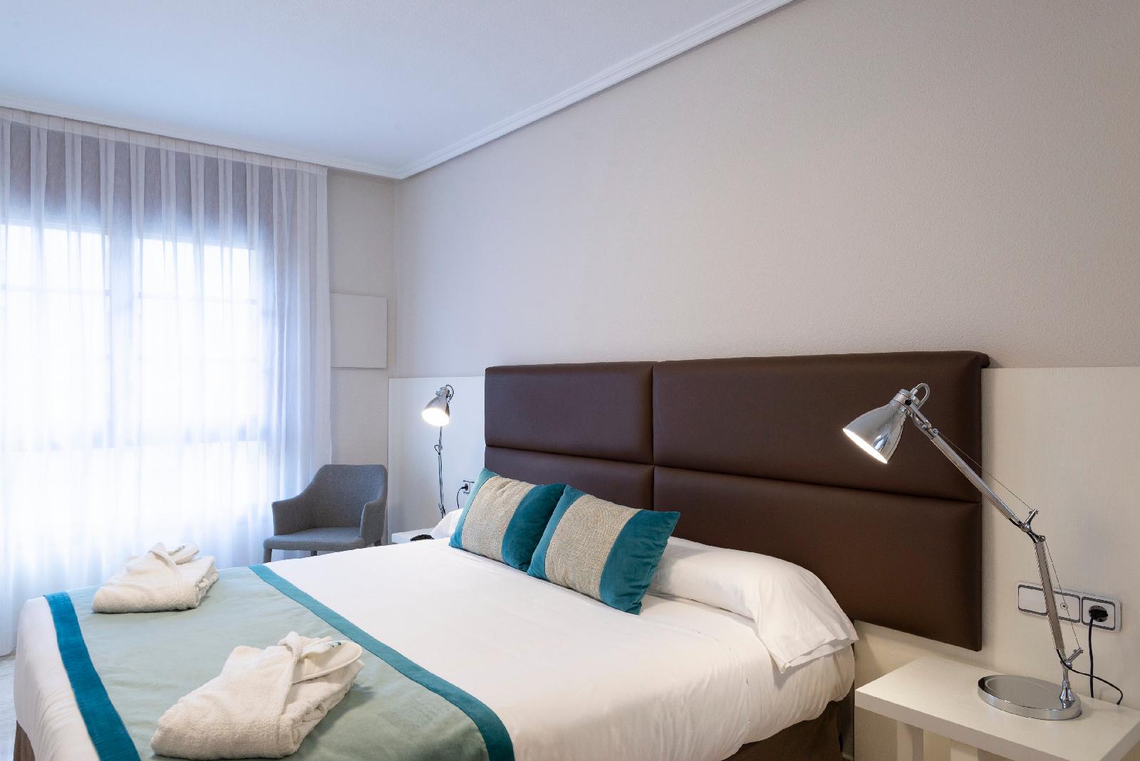 Apartahotel Los Girasoles