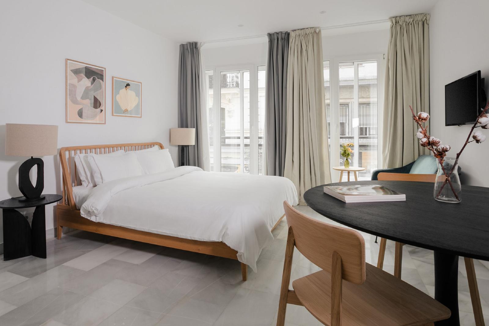 Limehome Madrid Sol