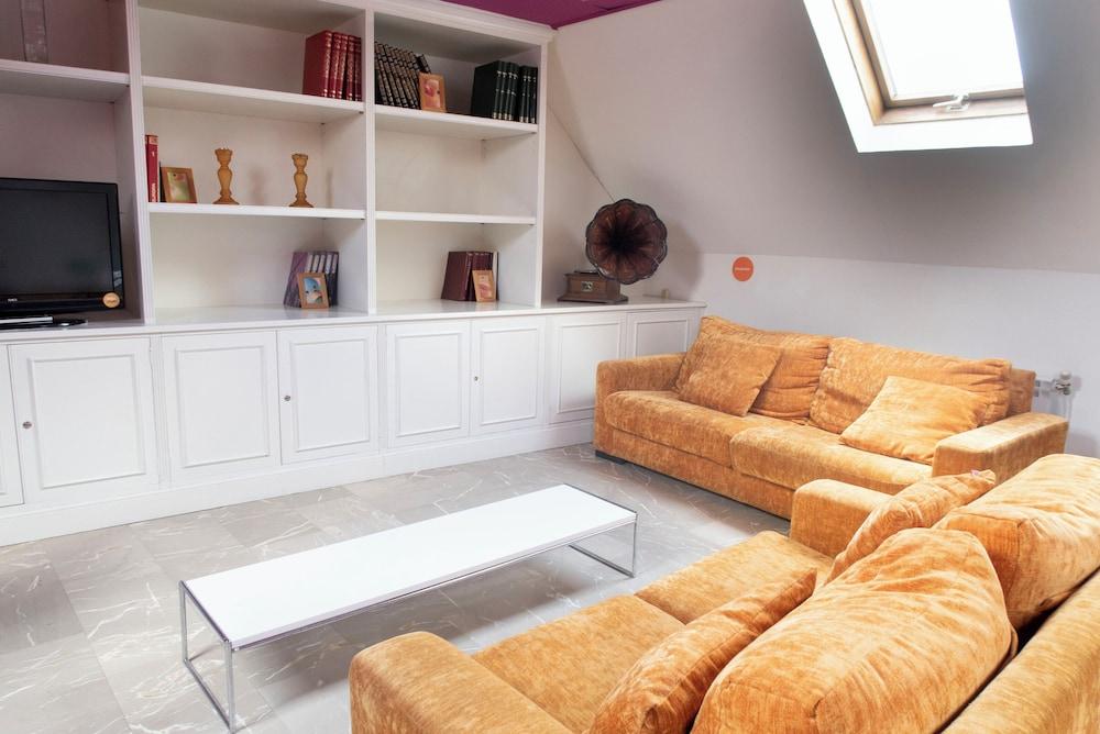 Apartamentos G3 Galeón