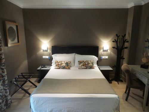 Hotel Moderno Puerta Del Sol