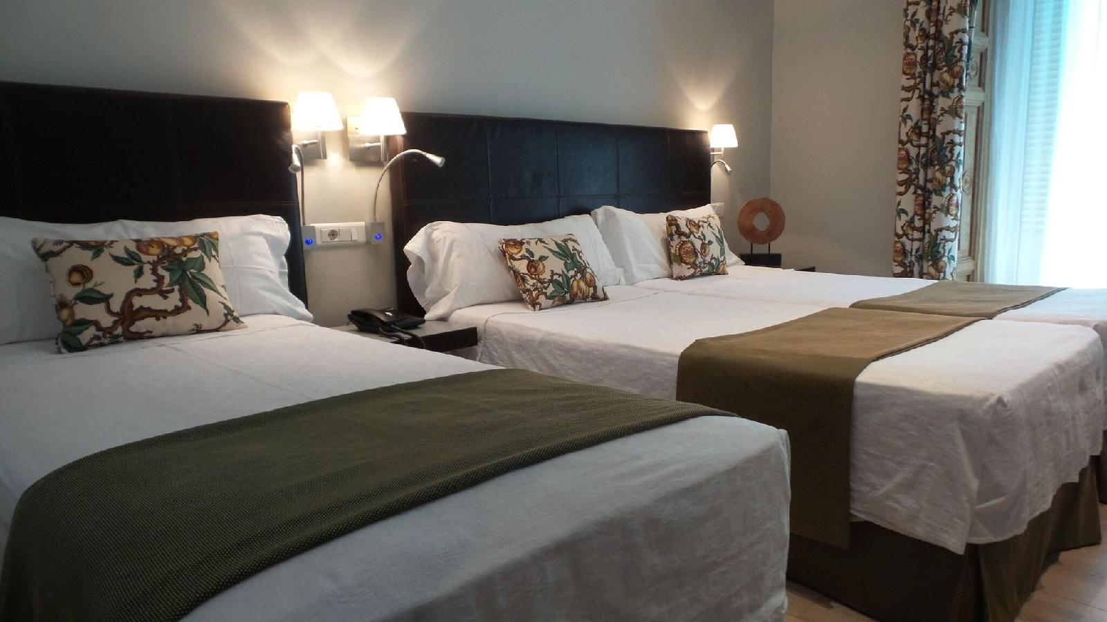 Hotel Moderno Puerta Del Sol