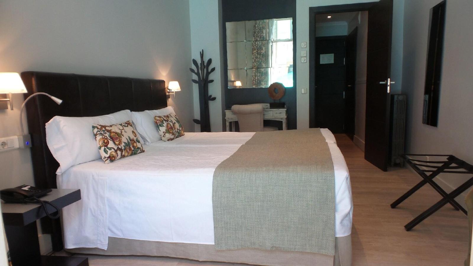 Hotel Moderno Puerta Del Sol