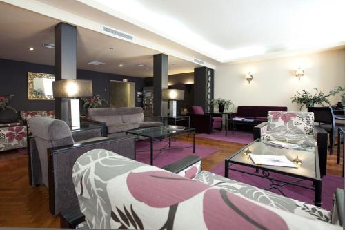 Hotel Moderno Puerta Del Sol