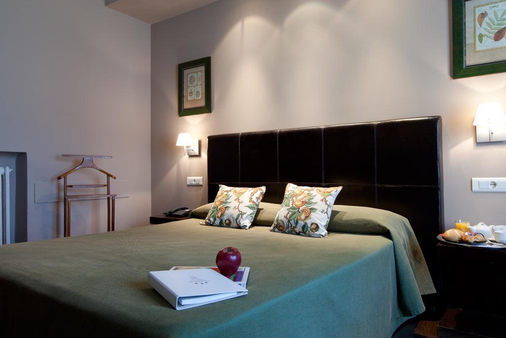 Hotel Moderno Puerta Del Sol
