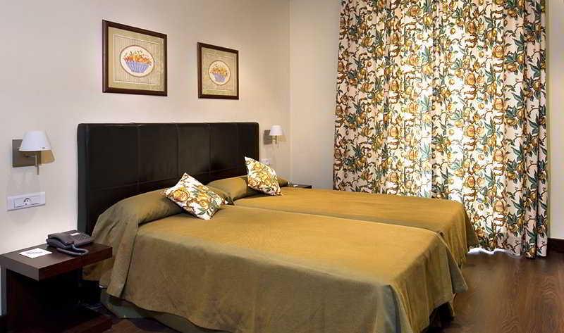 Hotel Moderno Puerta Del Sol