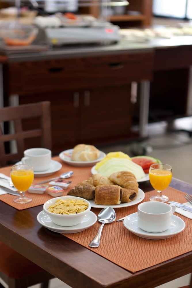 Hotel Porcel Ganivet