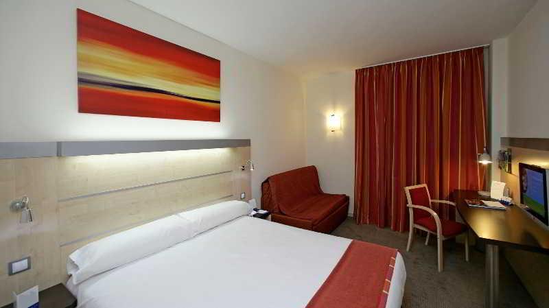 B&B Hotel  Madrid Aeropuerto T1 T2 T3