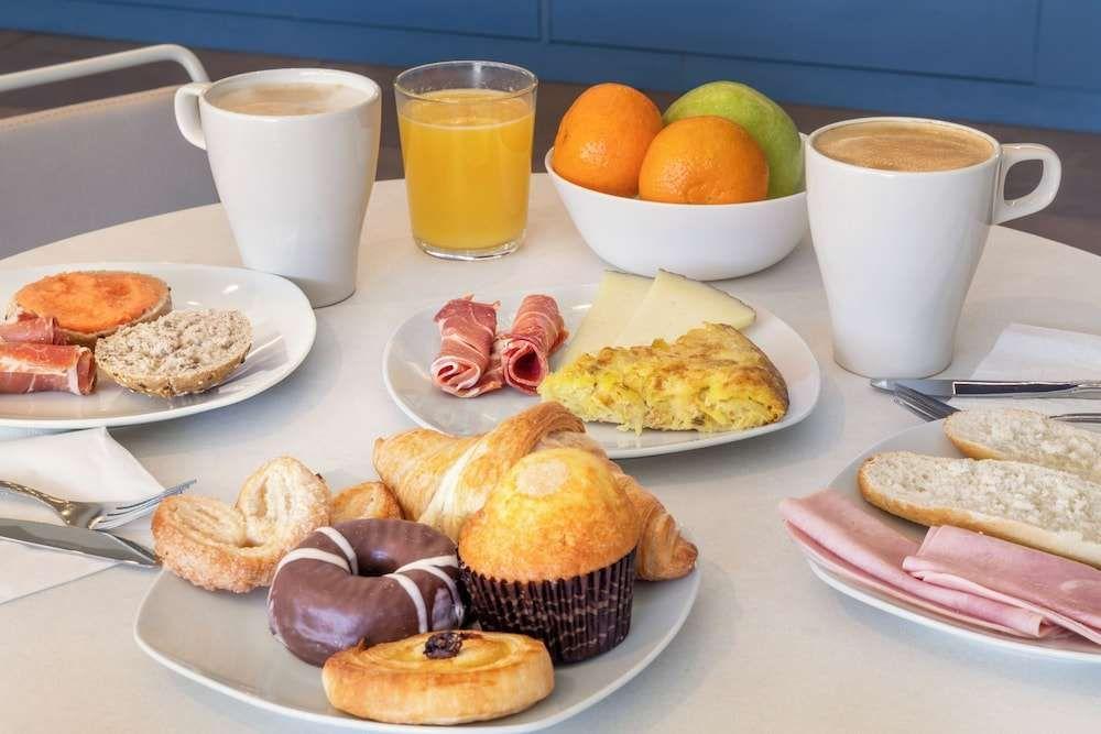B&B Hotel  Madrid Aeropuerto T1 T2 T3