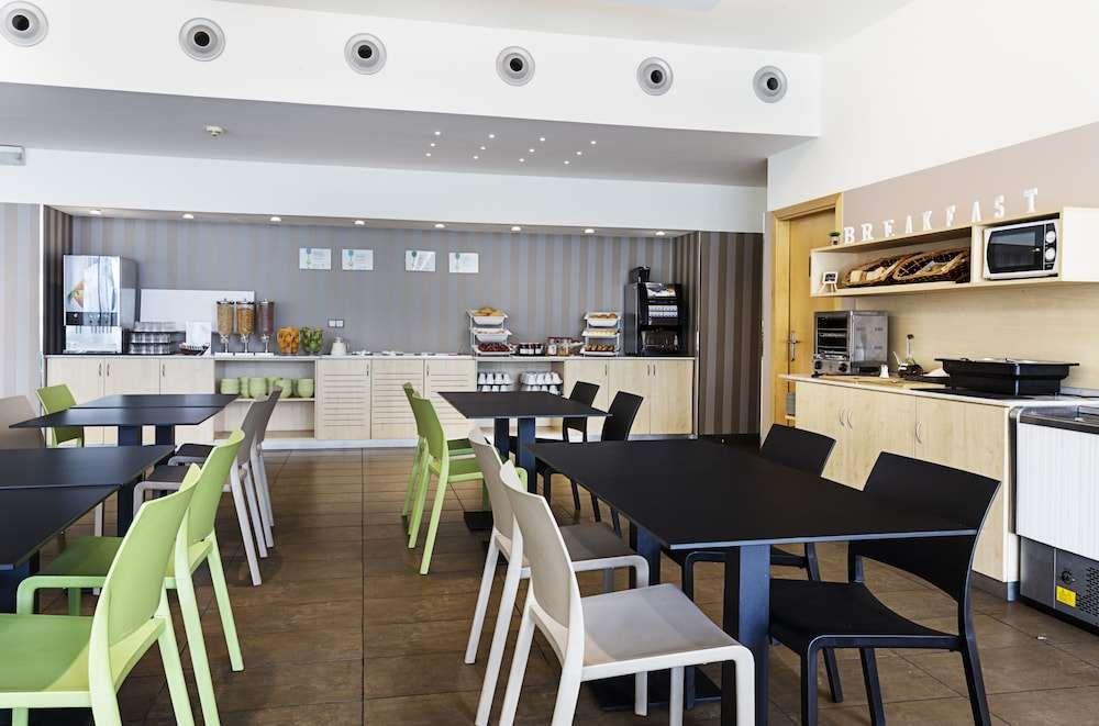B&B Hotel  Madrid Aeropuerto T1 T2 T3