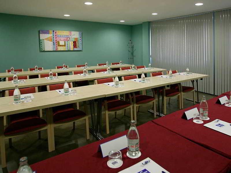 B&B Hotel  Madrid Aeropuerto T1 T2 T3