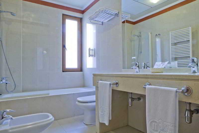 Hotel II Castillas