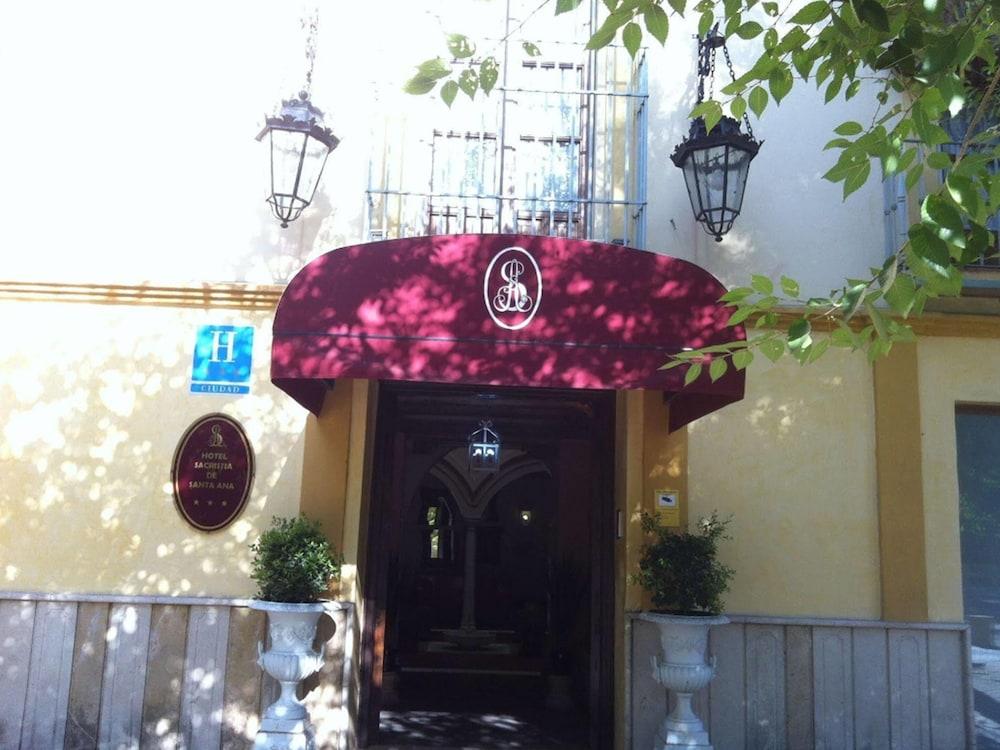 Hotel Sacristía De Santa Ana
