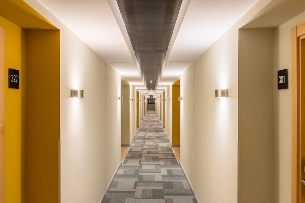 Hotel Zentral Ave