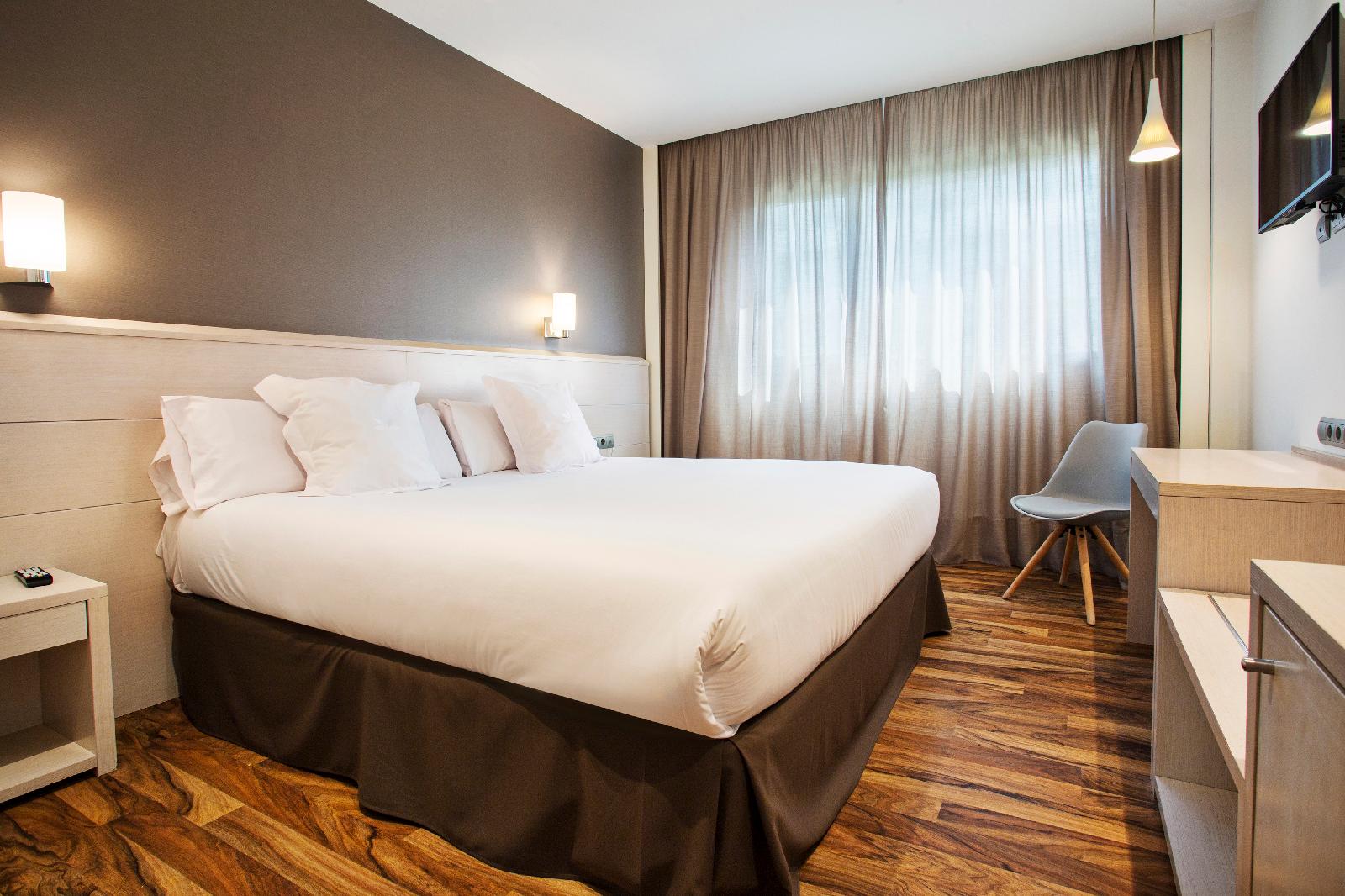 Azz Valencia Táctica  Hotel