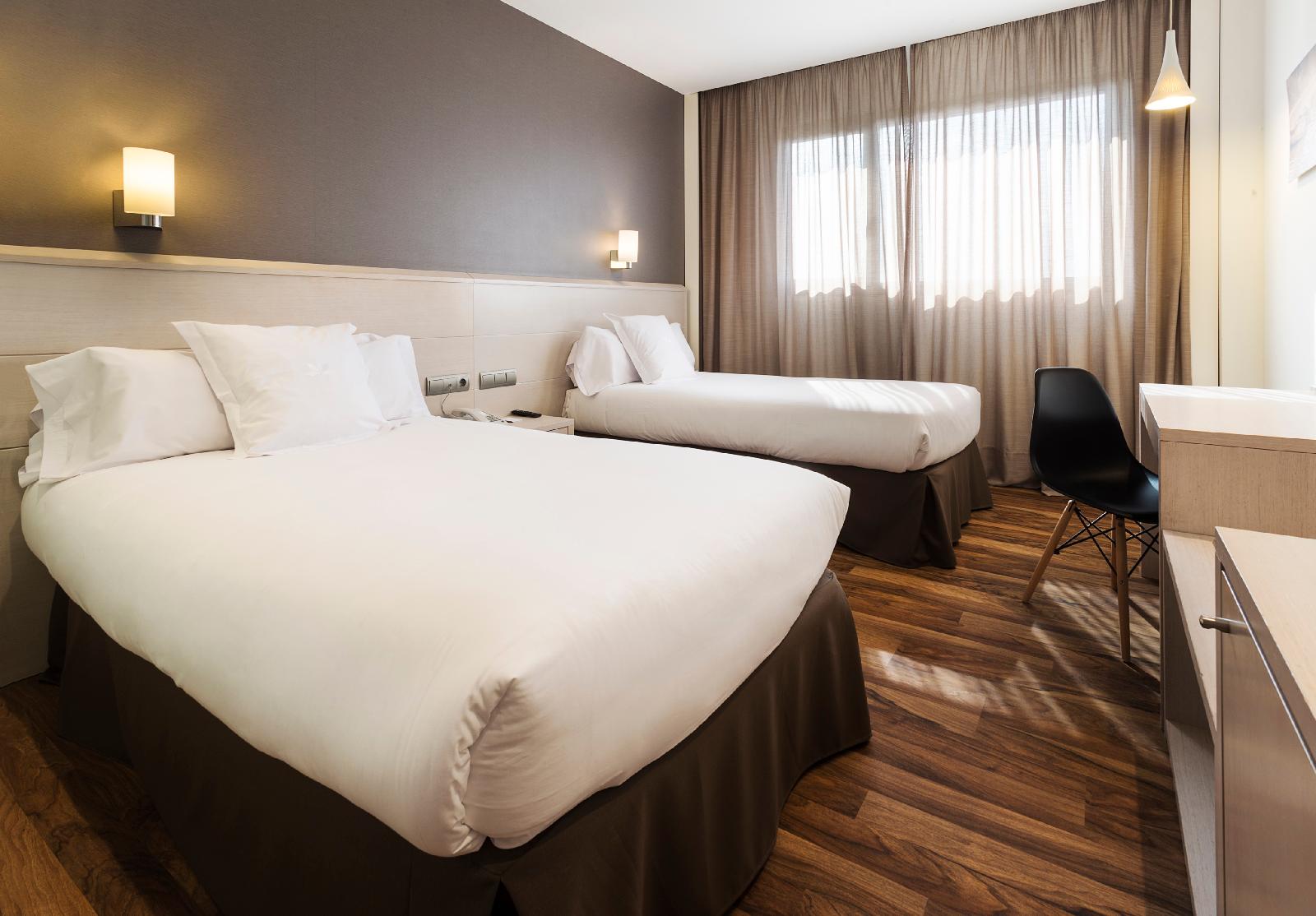 Azz Valencia Táctica  Hotel