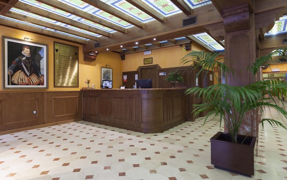 Hotel Agora Juan De Austria
