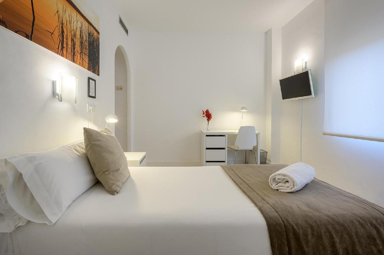 Hotel Agora Juan De Austria