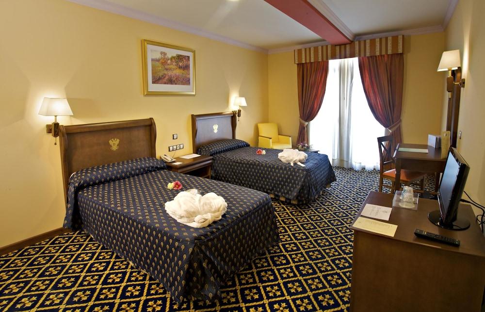 Hotel Agora Juan De Austria