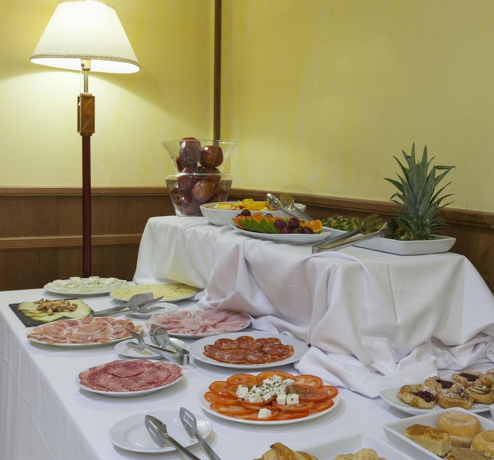 Hotel Agora Juan De Austria