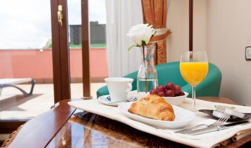 Hotel Agora Juan De Austria