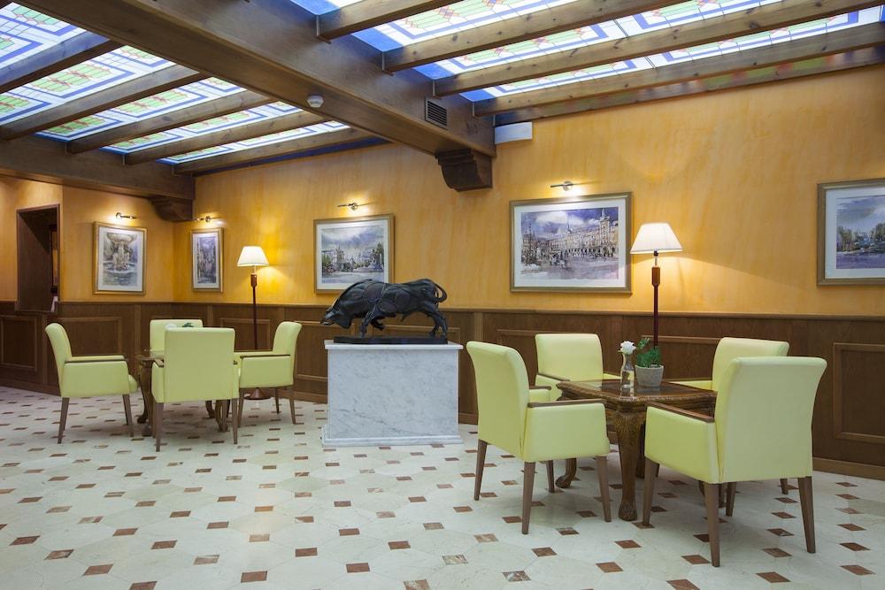 Hotel Agora Juan De Austria