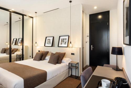 Blanq Carmen Hotel
