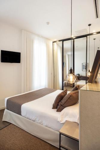 Blanq Carmen Hotel