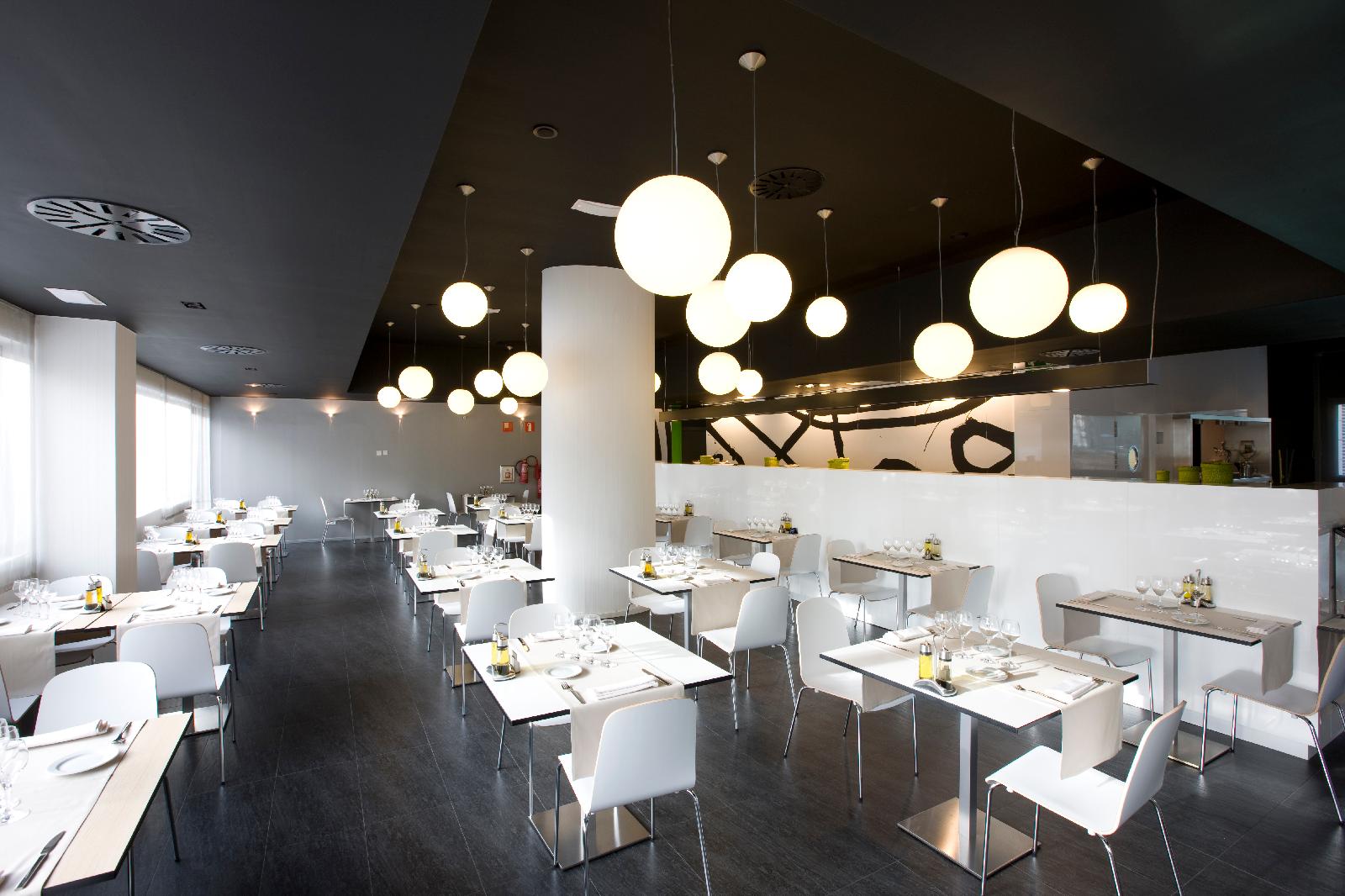 Hotel Zentral Castellana Norte