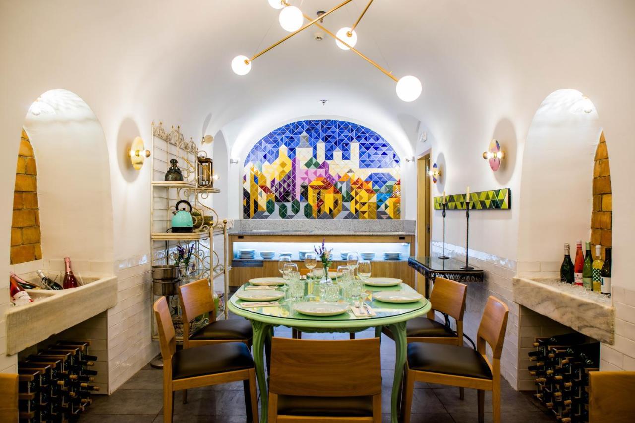 Hotel Meninas