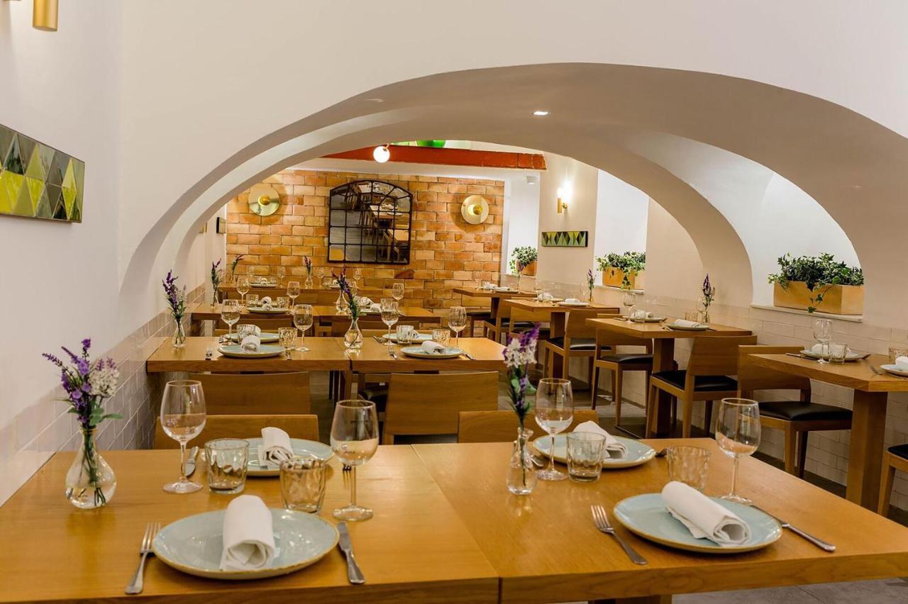 Hotel Meninas