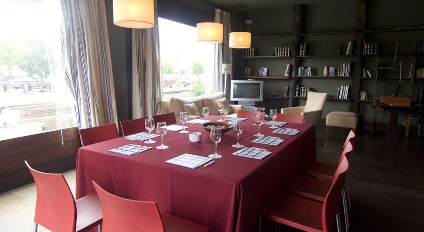 Hotel The Park Derio