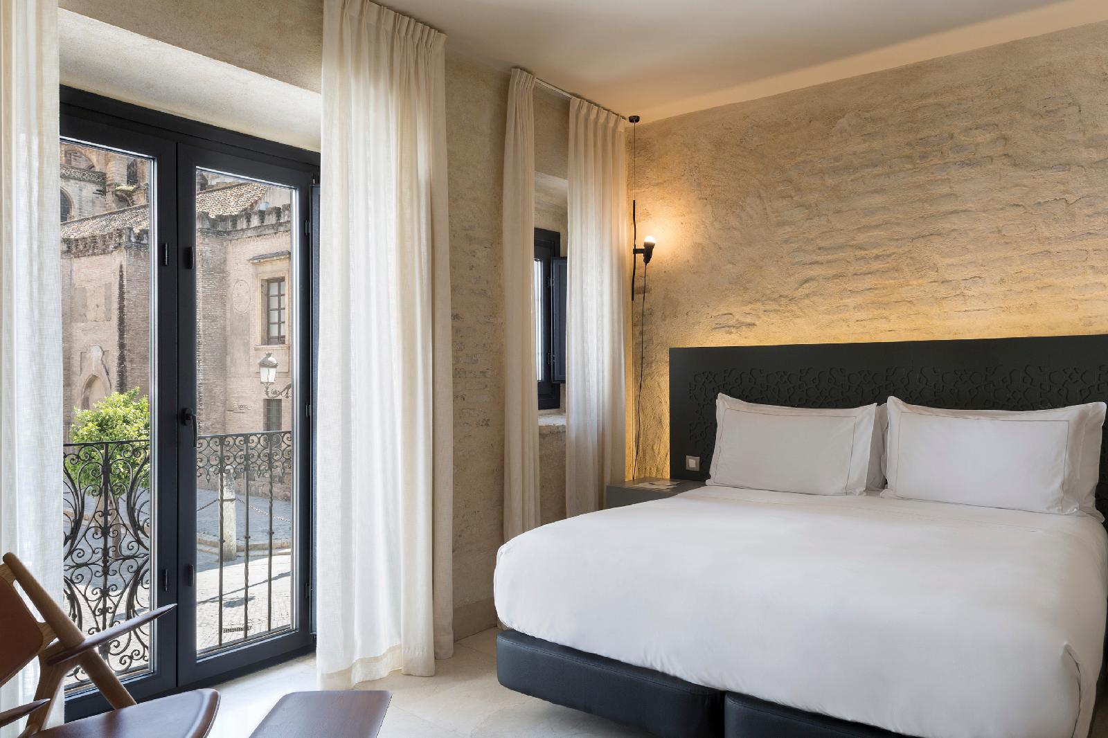 EME Catedral Mercer  Hotel