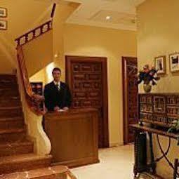 Hotel Murillo Reinoso