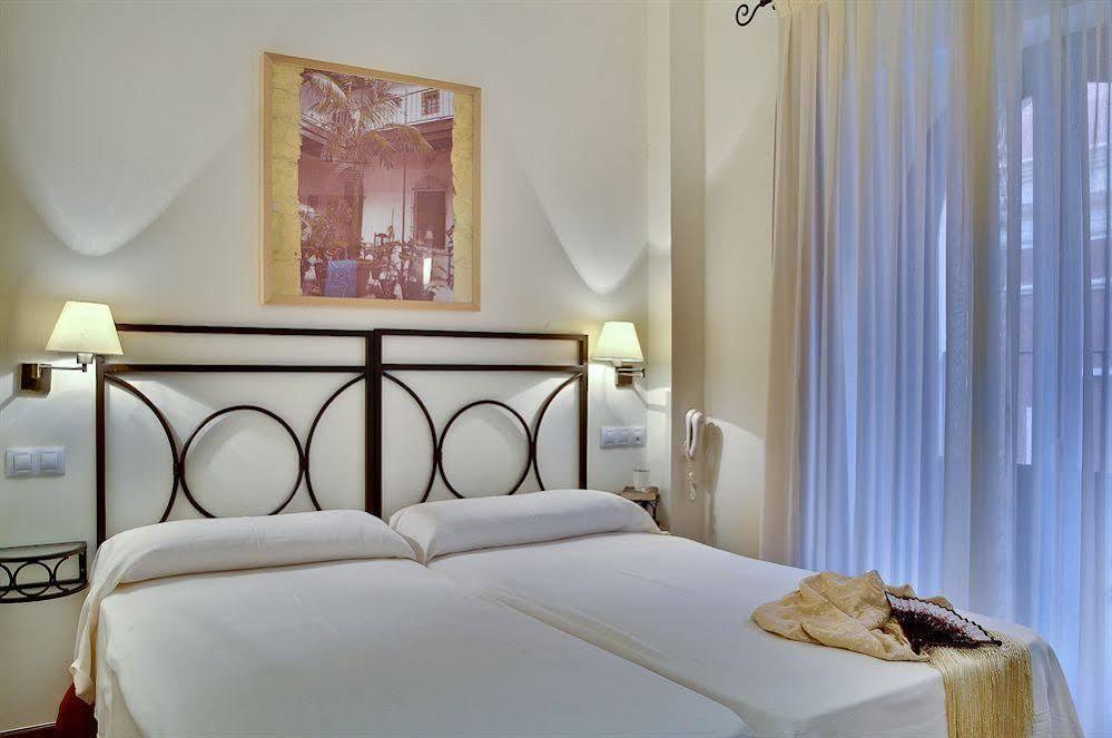 Hotel Murillo Reinoso
