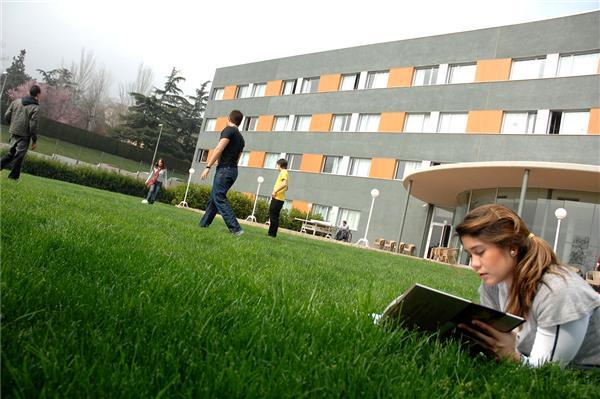 Agora Residencia Universitaria Internacional