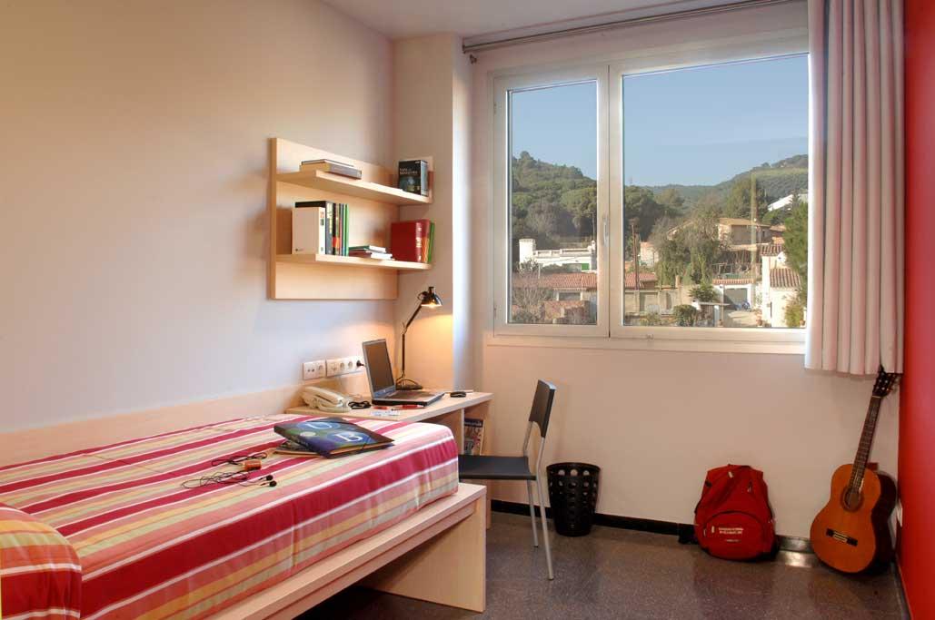 Agora Residencia Universitaria Internacional