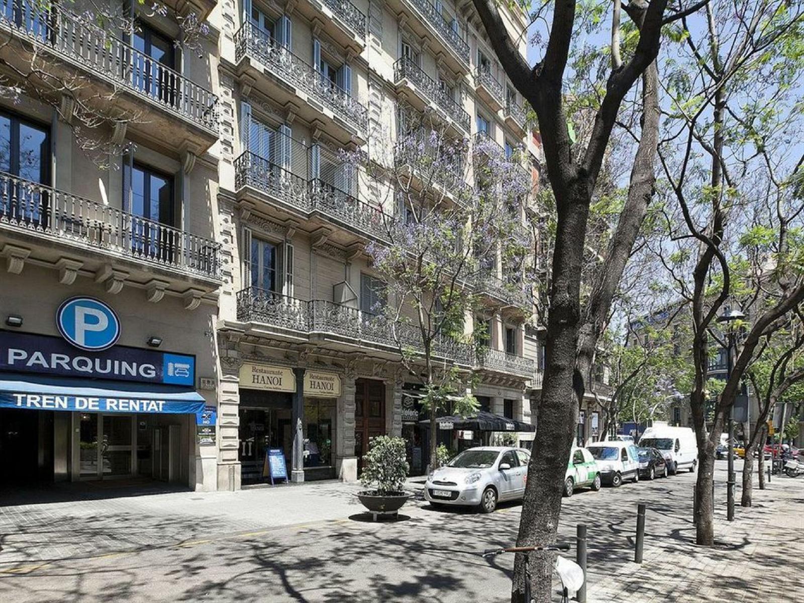 Grandom Suites