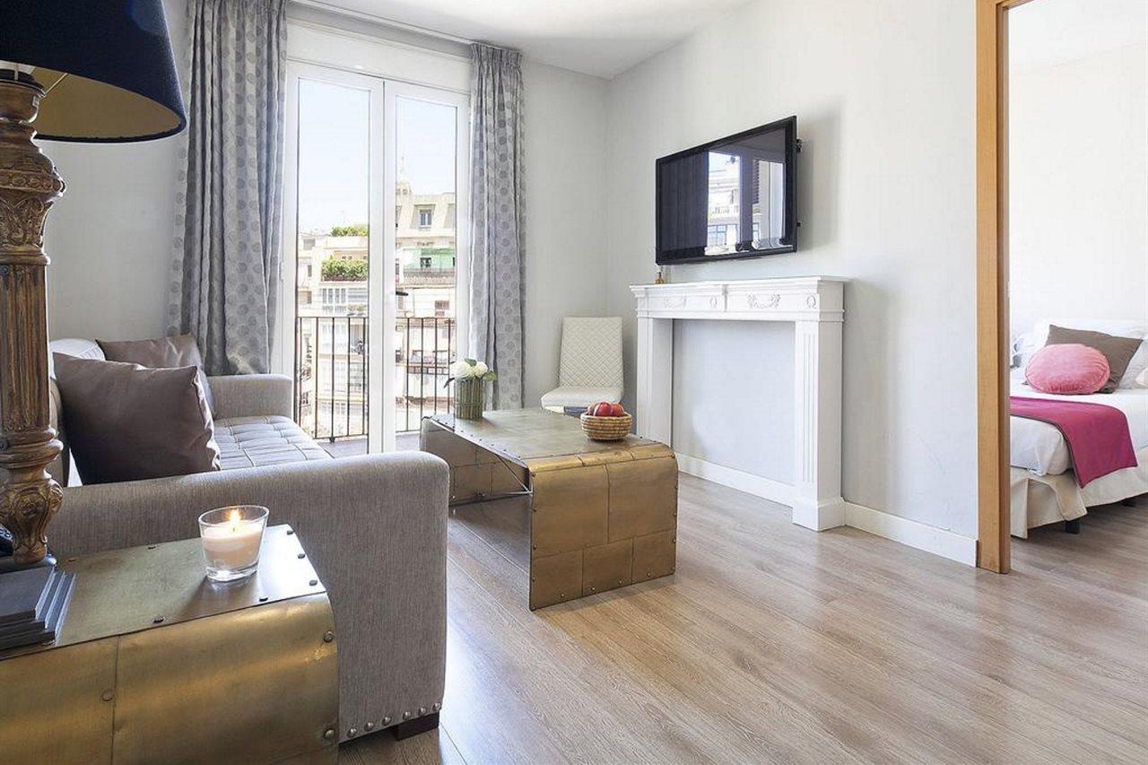 Grandom Suites