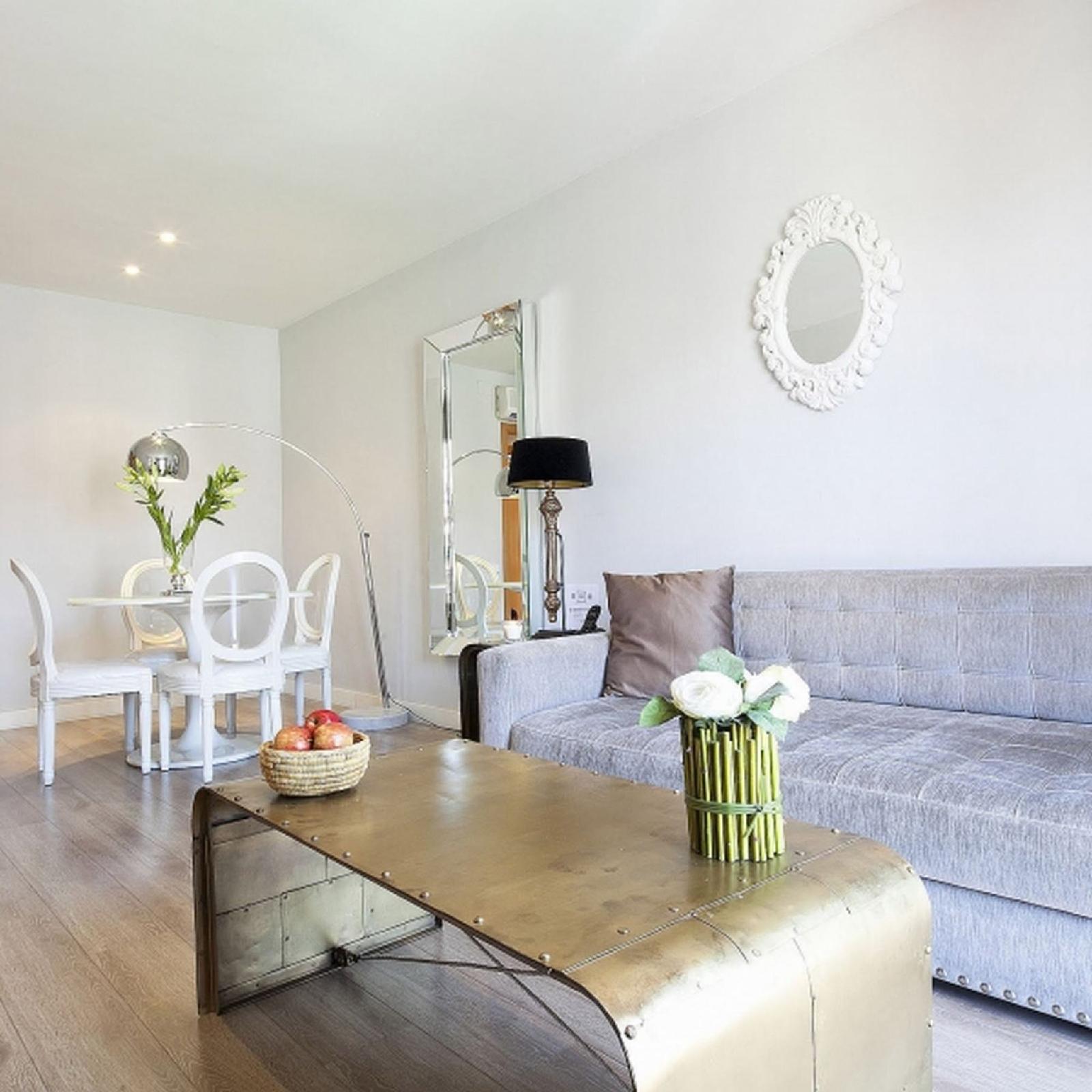 Grandom Suites