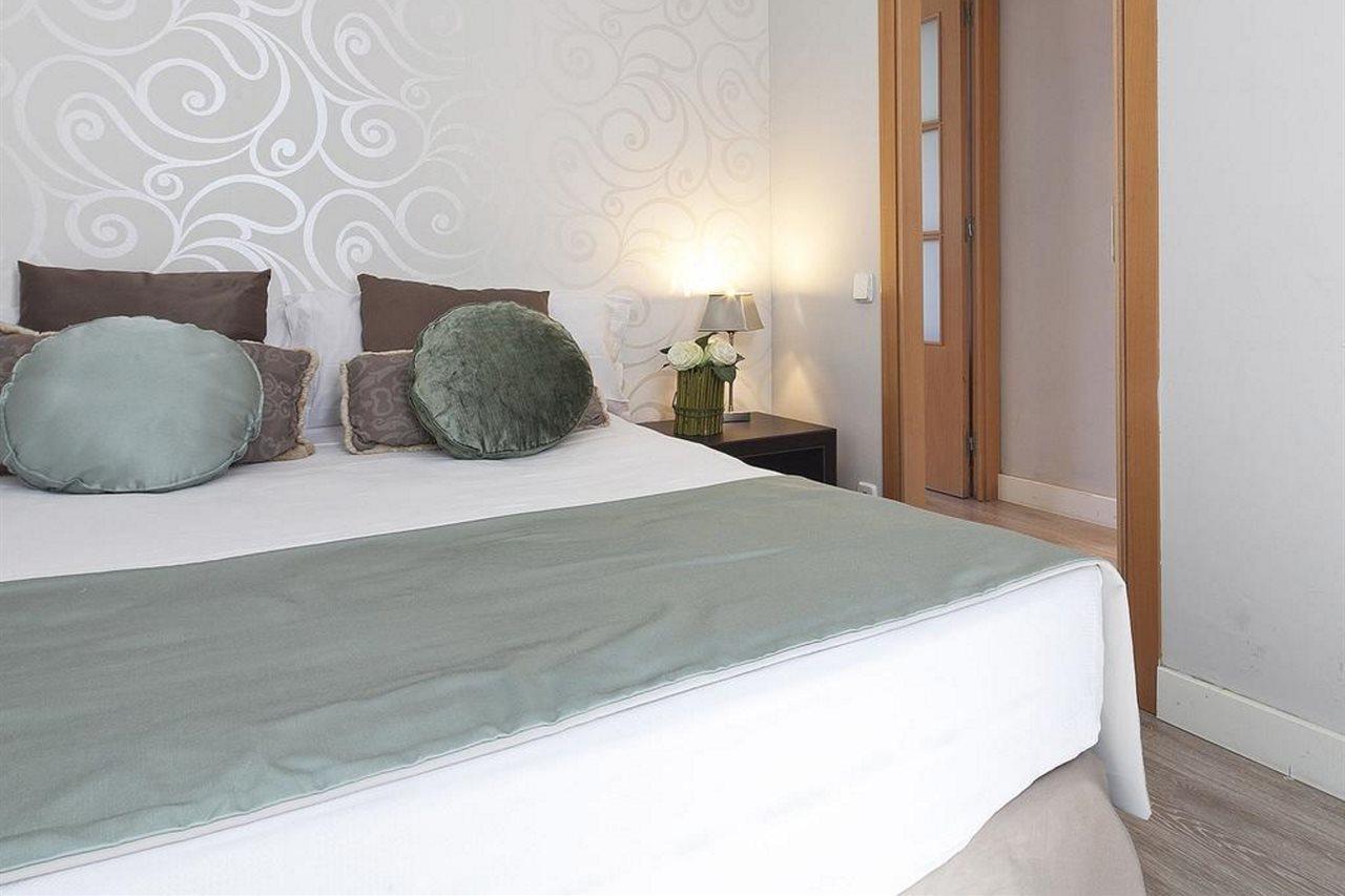 Grandom Suites