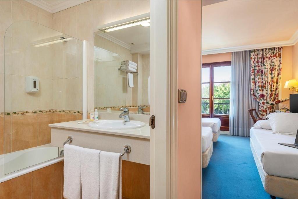 Hospedium Hotel Blu Sondika