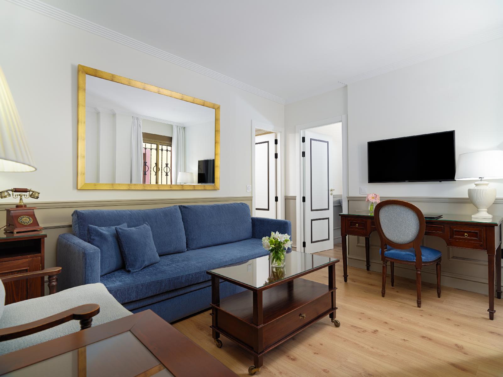H10 Corregidor Boutique Hotel