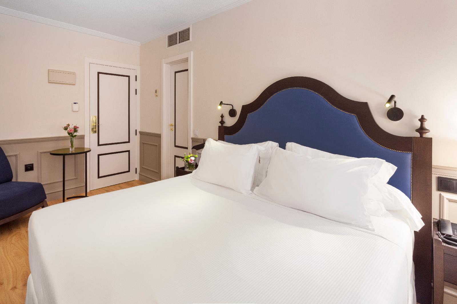 H10 Corregidor Boutique Hotel