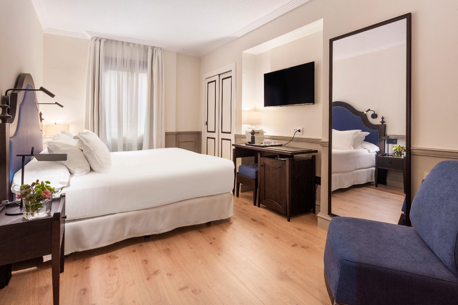H10 Corregidor Boutique Hotel
