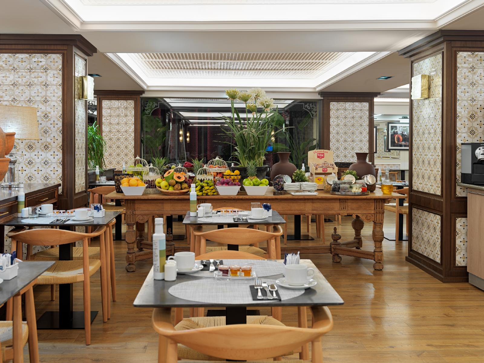 H10 Corregidor Boutique Hotel
